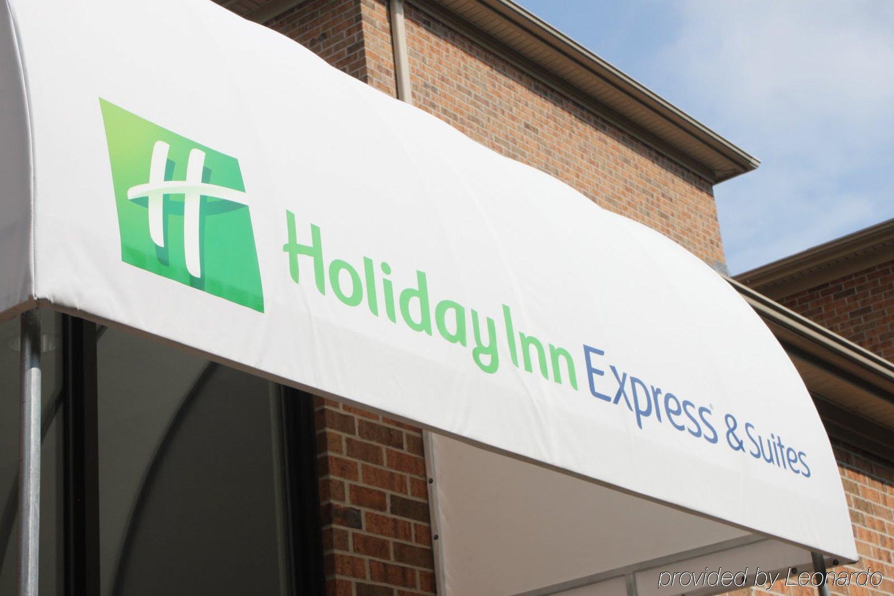 Holiday Inn Express & Suites Smithfield - Providence, An Ihg Hotel Экстерьер фото